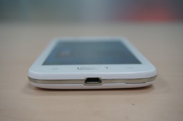Mobiistar Touch KEM 452 HDMI